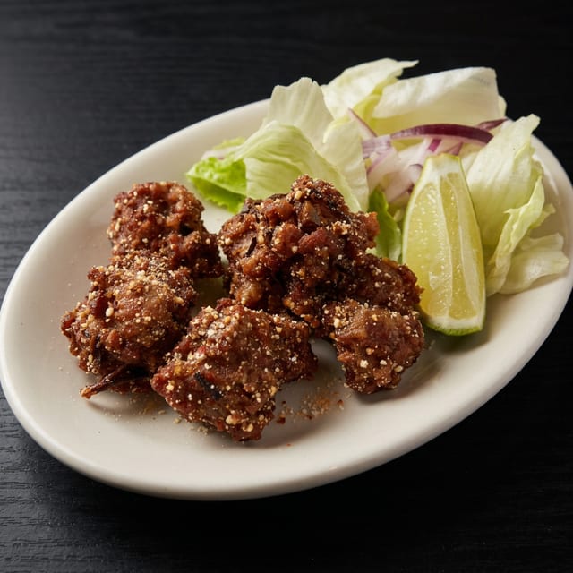 Larb Tod.
