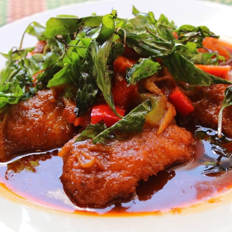 Fresh Seafood Delights: Thai and Asian Fusion